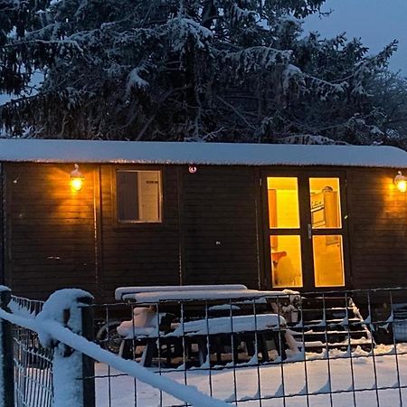 Pipowagen Monceau-En-Ardenne Villa Bièvre Dış mekan fotoğraf
